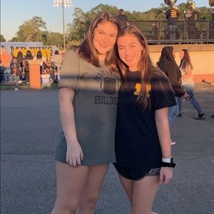 Meet your Posher, Holly